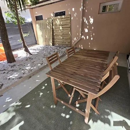 GregBnb - CLIMATISÉ - T2 37m2 - Terrasse 80m2 *